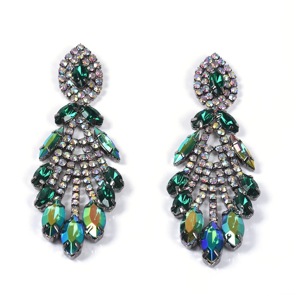 Модные серьги кисточки с зелеными кристаллами в форме листьев женские длинные