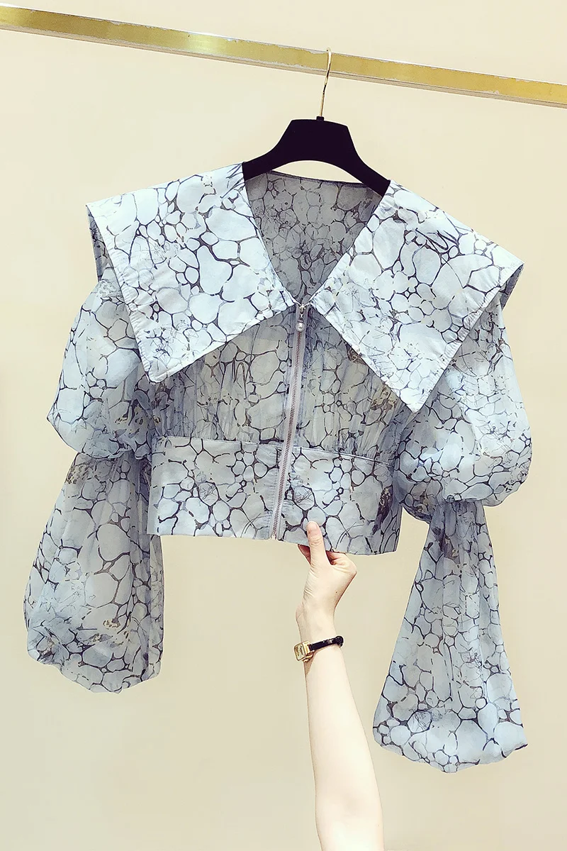 

New design of 2021 spring dress small crowd bubble sleeve foreign style big Lapel short zipper shirt women's waist shirt