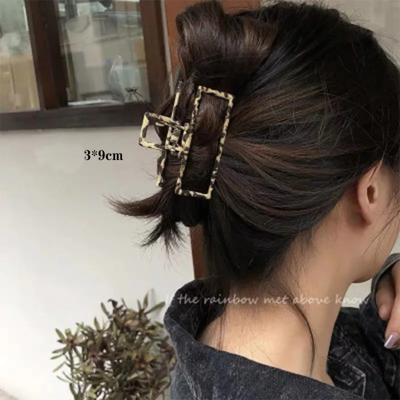 

2021 Women Metal Hair Claws Barrettes Clips Jewelry Geometric Hollow Hairpins Girls Hairgrip Headwear Fashion Hair Accessories