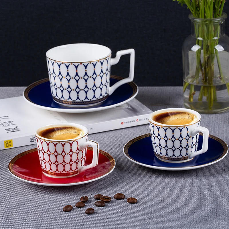 

Nordic Style Modern Coffee Cup Reusable Ceramic Elegant English Tea Coffee Cup and Saucer Set Tazzine Caffe Drinking Ware EI50BD