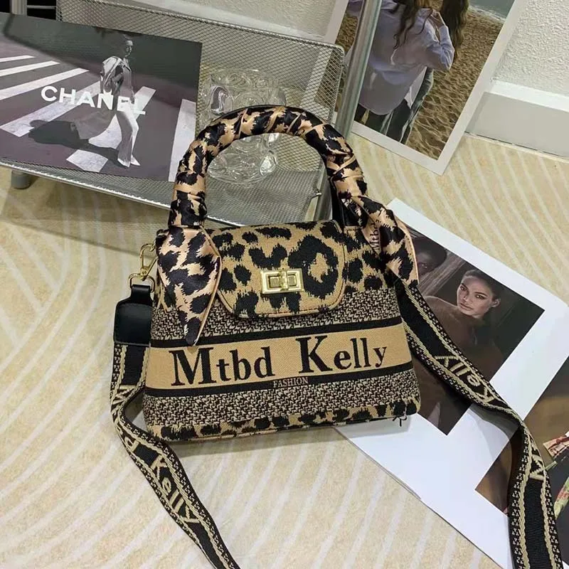 

France mtbdkelly leopard hand bag women's 2021 new versatile One Shoulder Messenger Handbag fashion