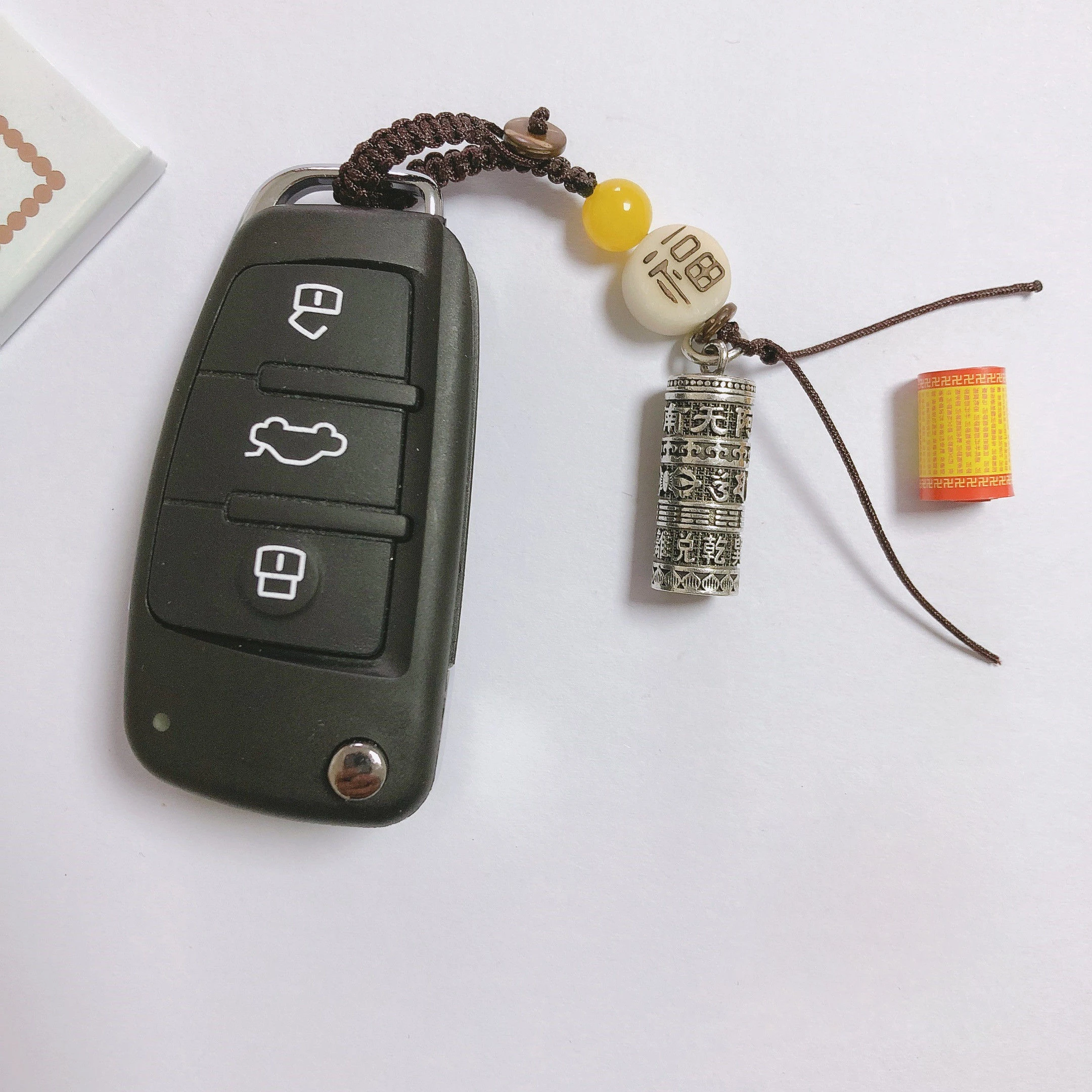 Новая мантра из шести символов защищает от зла кулоны мужские Боди женские