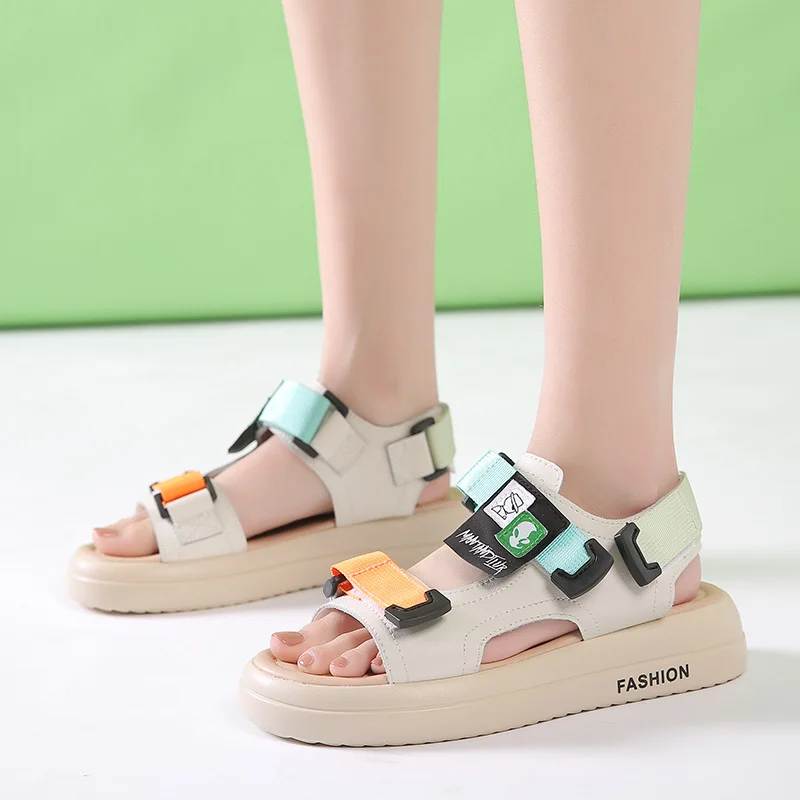 

2021 New Outdoor Sandals Woman Beige Black Ladies Beach Shoes Thick Bottom Platform Sandals Women Designer Sports Sneakers