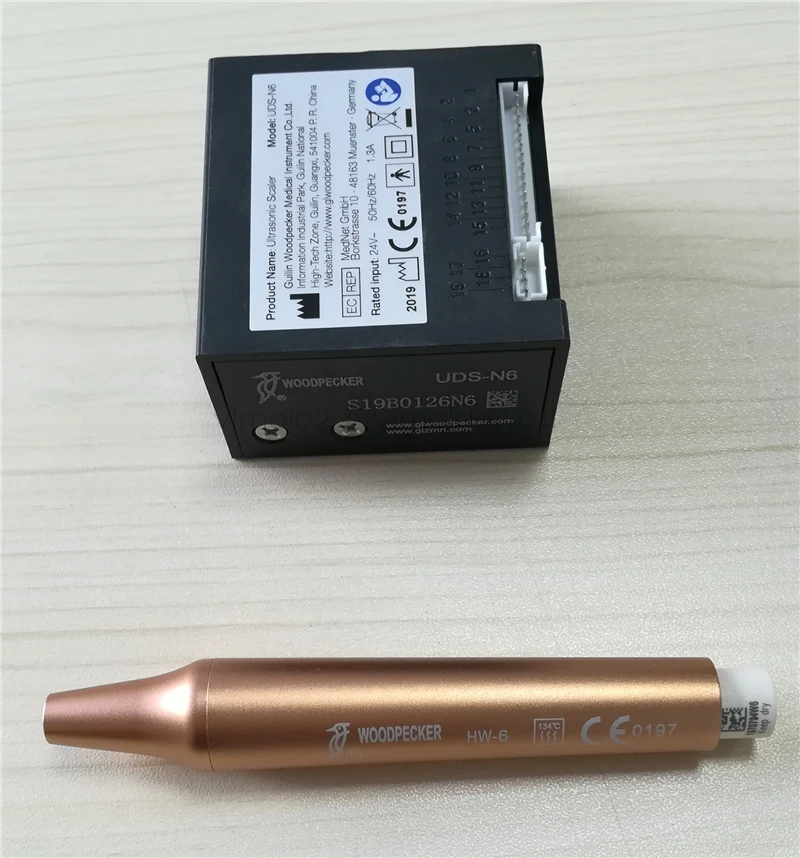 Костюм с дятлами рост UDS N6 ультразвукового аппарата для снятия зубного камня