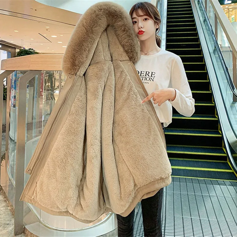 Короткая Парка женская зимняя стеганая куртка утепленная подкладка теплые