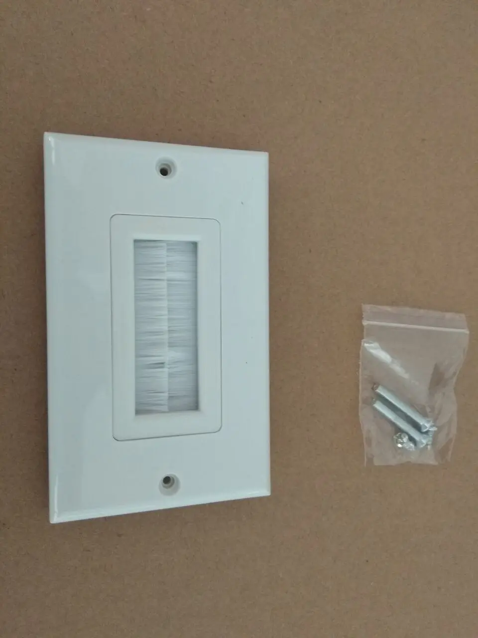1 одинарная щетина щетка настенная пластина порт вставка крышка Выход Панель с