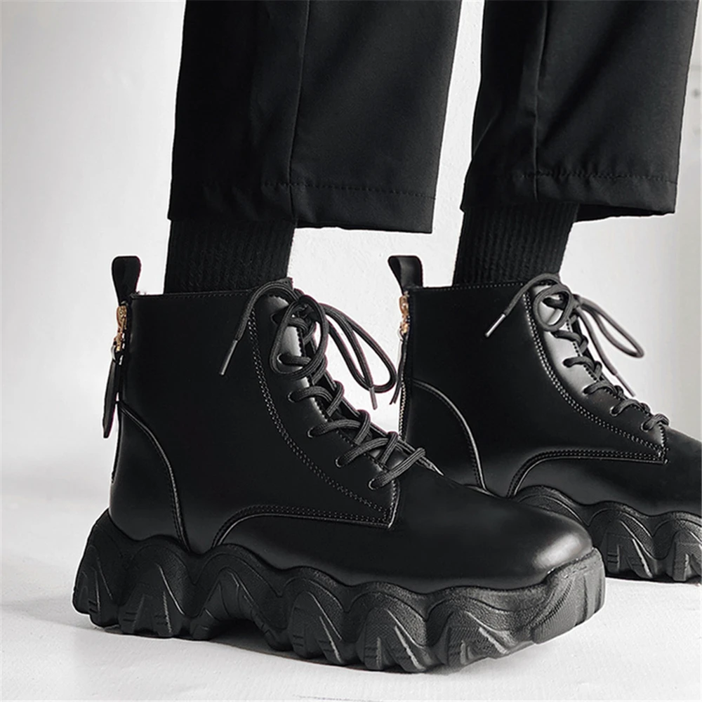 

Мужские кожаные ботинки-мартинсы DEEZLA, сезон осень-зима, мужская обувь на платформе с молнией сзади, черные Модные Повседневные высокие боти...