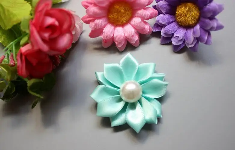 Атласная лента 10 шт./лот цветы с жемчужным центром миниатюрный цветок для одежды
