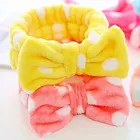 Повязка на голову женская в горошек, коралловый флисовый бандаж для мытья лица, модный аксессуар для волос с узлом, повязка на голову