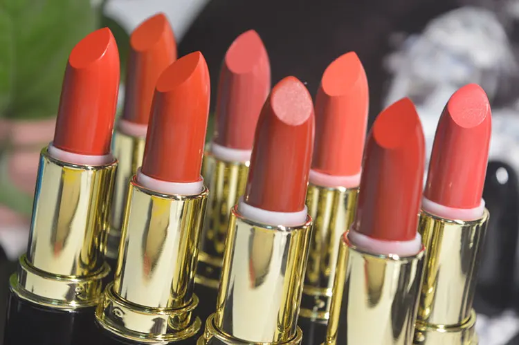 

8 Color Matte Lipstick Makeup Cosmetics Waterproof red Lip Stick Long Lasting Nude Matte Lipstick Moisturizer Easy to Wear