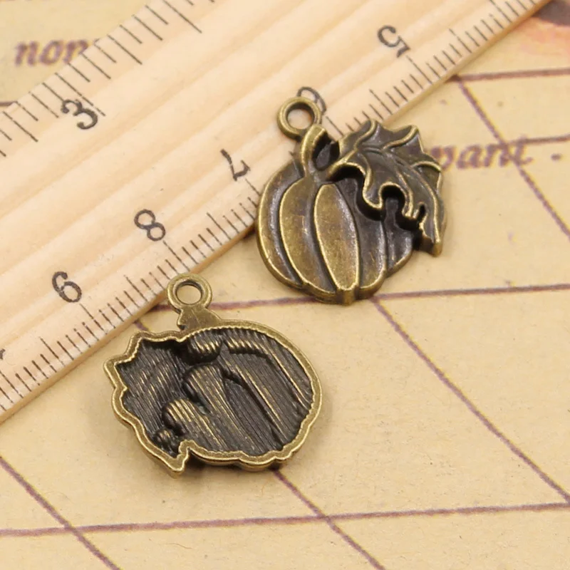 

10pcs Charms Pumpkin Leaf Fall Thanksgiving Halloween 21x18mm Tibetan Bronze Silver Color Pendants Antique Making DIY Pendant