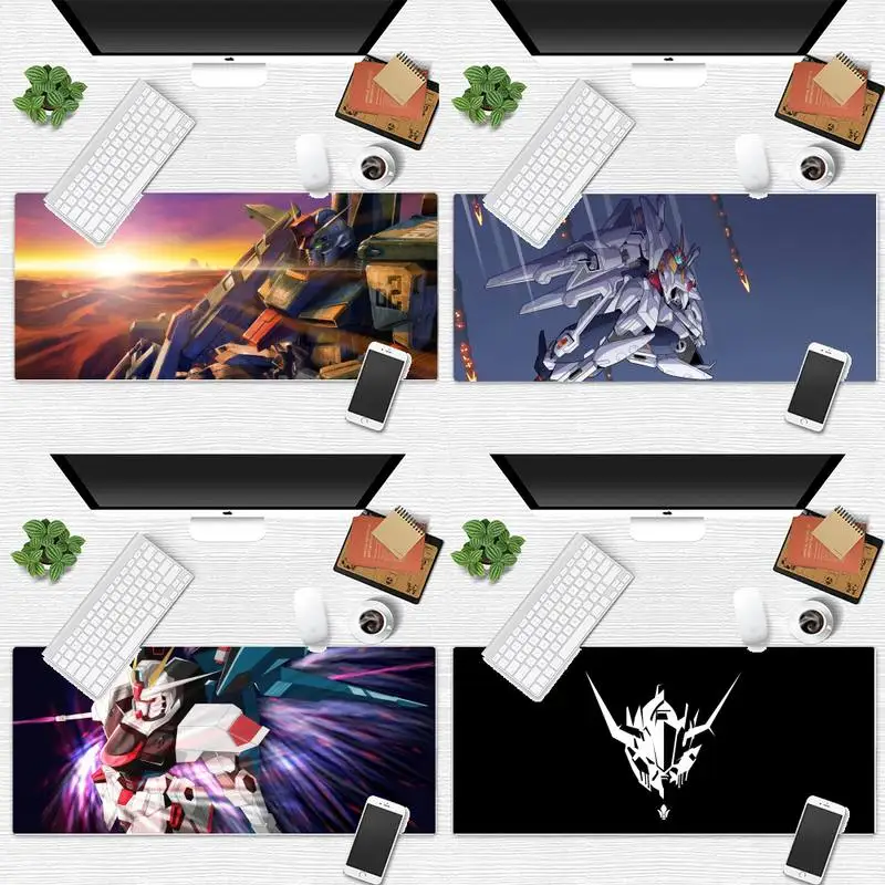 

Mobile Suit Gundam fashion Gamer Speed Mice Retail Small Rubber Mousepad Desk Table Protect Game Office Work Mouse Mat pad