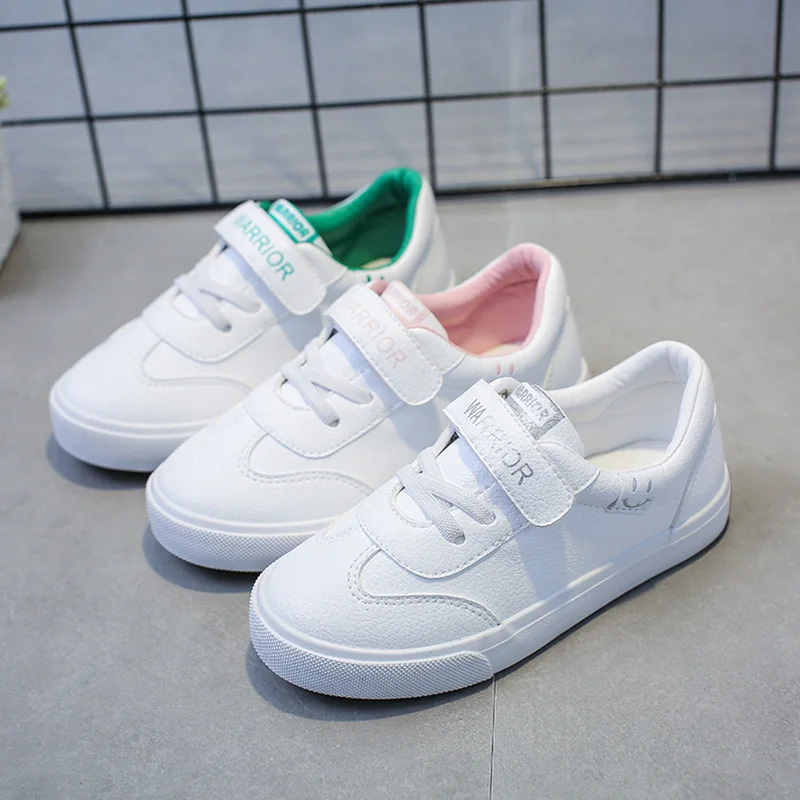 Кроссовки детские для мальчиков и девочек однотонные дышащие повседневные SP011 |