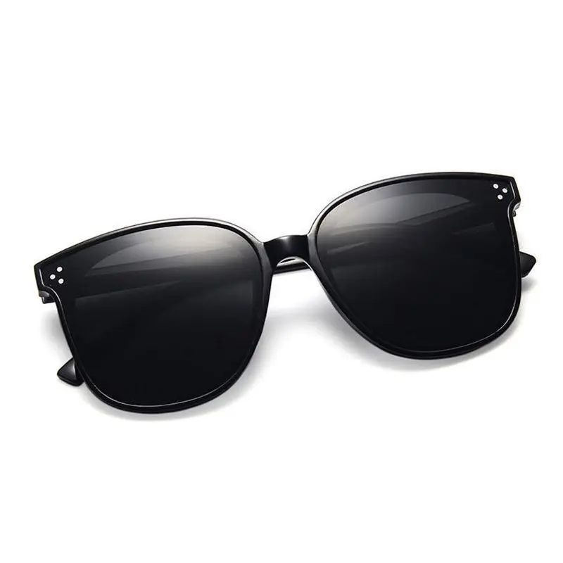 

NONOR Fashion Rivet Sunglasses For Women Brand Designer Oversized Frame Glasses Cool Smalll Eyeglass UV400 Outdoor Oculos De Sol