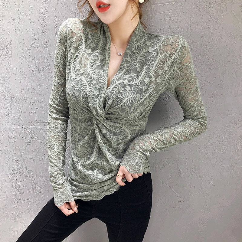 

Lace Tops V-Neck Long-Sleeved Upper Garment Base Shirt Mature Bottoming Shirt Twist Together