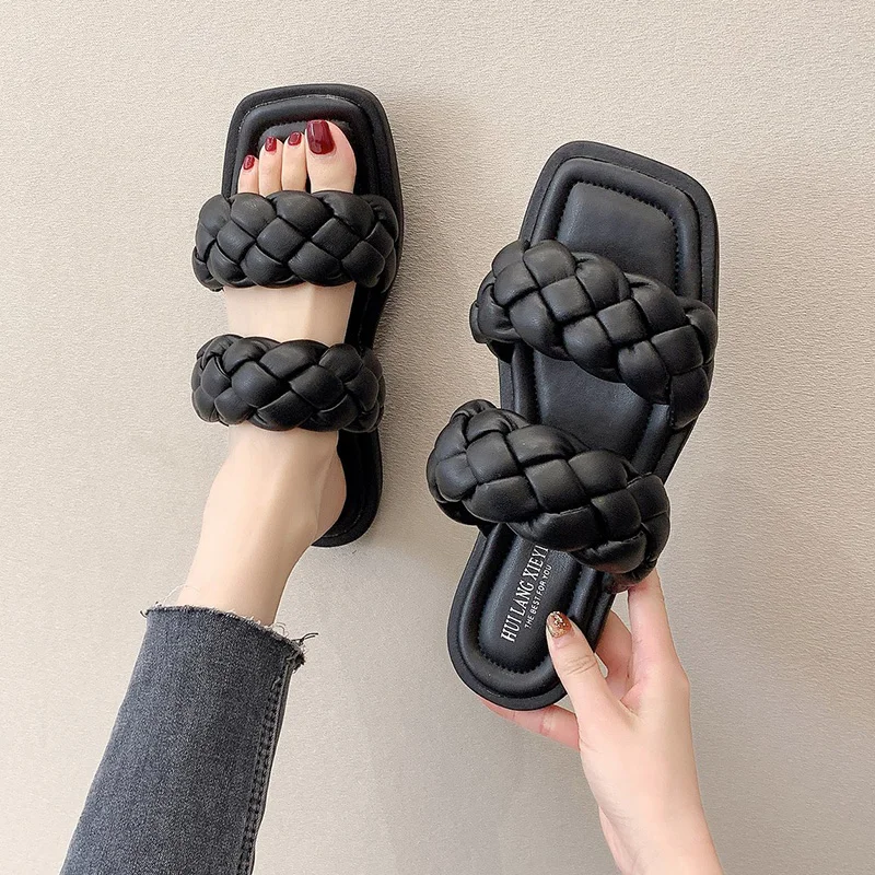 

Flat Shoes Female Slippers Casual Summer Clogs Woman Slides Pantofle Luxury Beach 2021 Rome Basic PU Shoes Summer Clogs Woman Fe