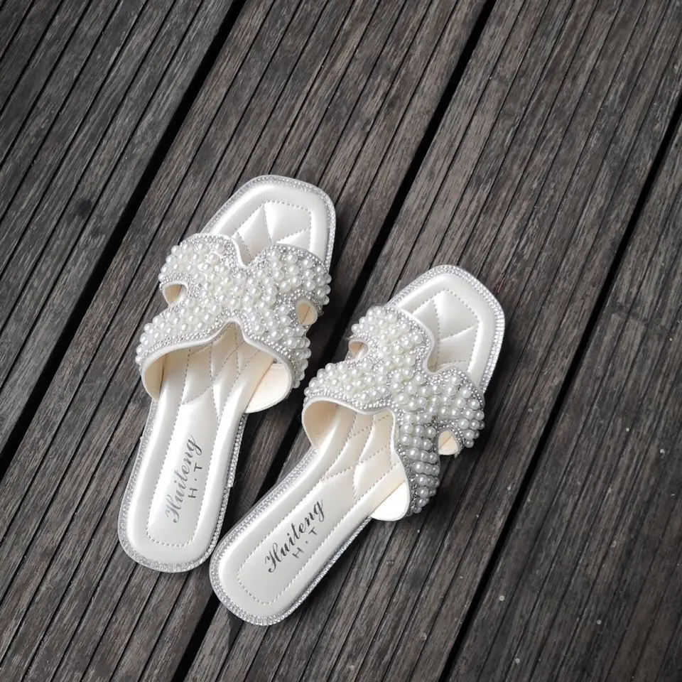 Spring/Summer New Women Slides 2021 Fashion Solid Color Flat Shoes Sandals Pearl Rhinestone Women's All-match Casual Slippers