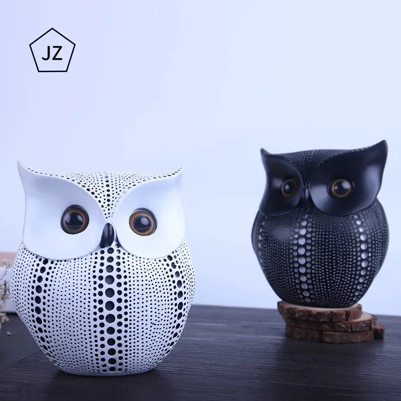 

Nordic decoration modern simple home office decoration soft installation resin creative black and white owl decoration