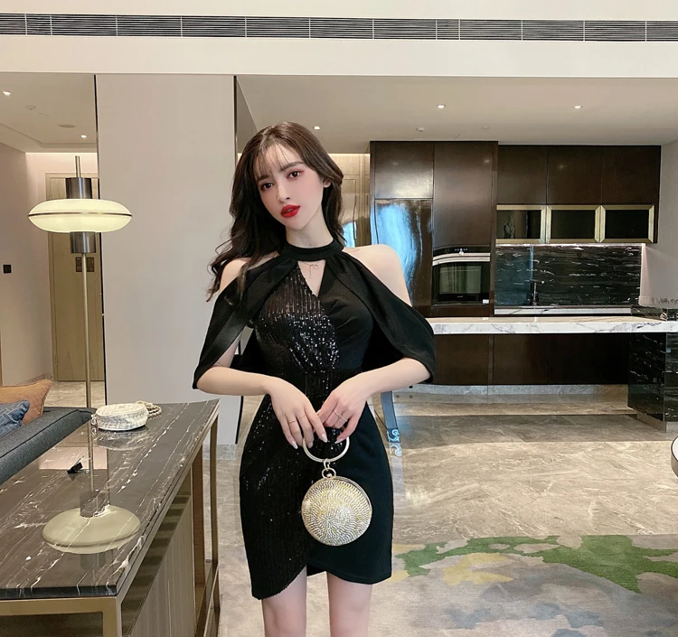 

Dress dress 2021 summer dress new Korean style celebrity temperament sexy Off Shoulder Waist show thin bag buttocks with sequins