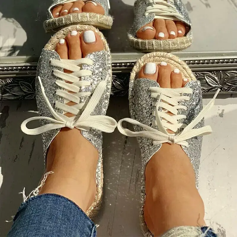 Сандалии женские с блестками пляжные шлепанцы перекрестной шнуровкой плоская