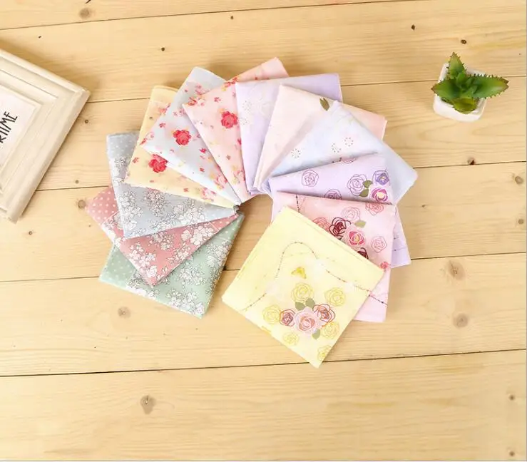 Женский носовой платок 45*45 цветной хлопковый с цветочным принтом и квадратными