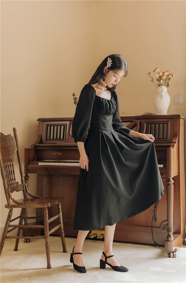 SWEETXUE Vintage black dress Sexy Square Collar Puff Sleeve Black Pleated High Waist Comfort Elegant Club Fashion Women Dresses