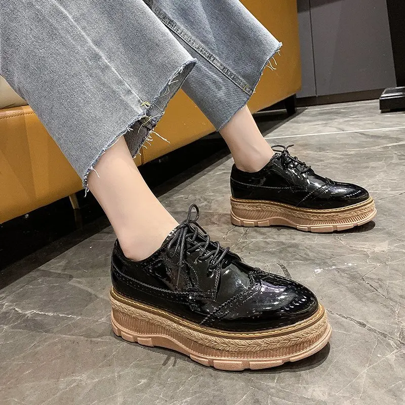 

Spring and Autumn 2020 new platform small leather shoes fashion women's shoes versatile platform single shoes X565