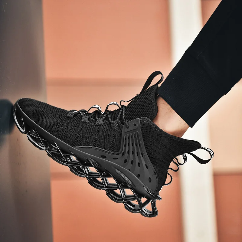 

2021 summer new safety shoes men breathable work safety boots light construction work sneakers for man casual work sneakers male