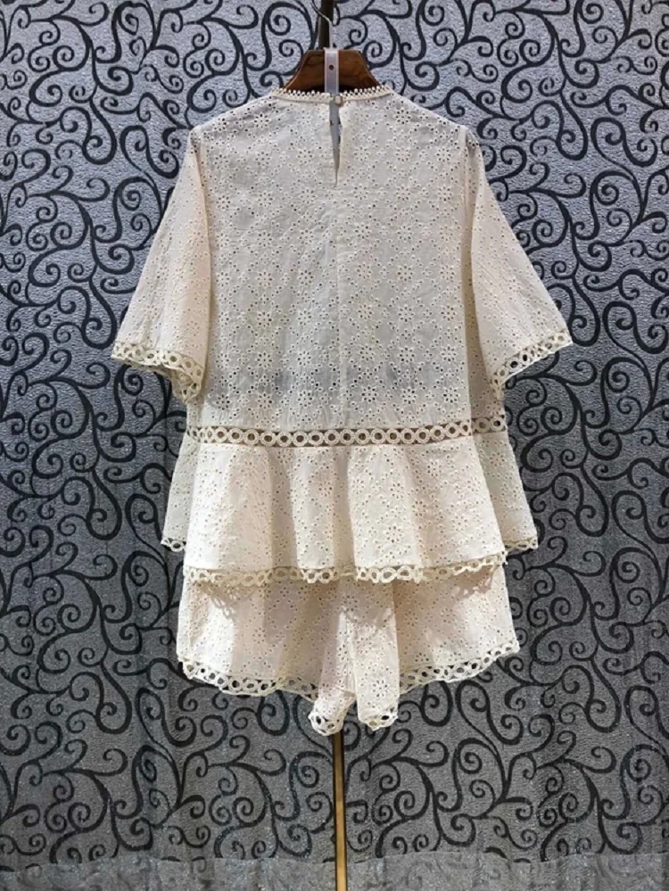 High Quality Short Sets 2021 Summer Fashion Clothing Suits Women Hollow Out Embroidery Loose Tops+Casual Short Suits Sets Ladies