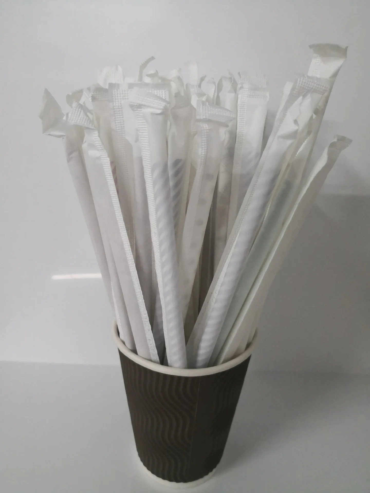 Однотонные 100 палочек одинарная зеркальная структура переработанная бумажная