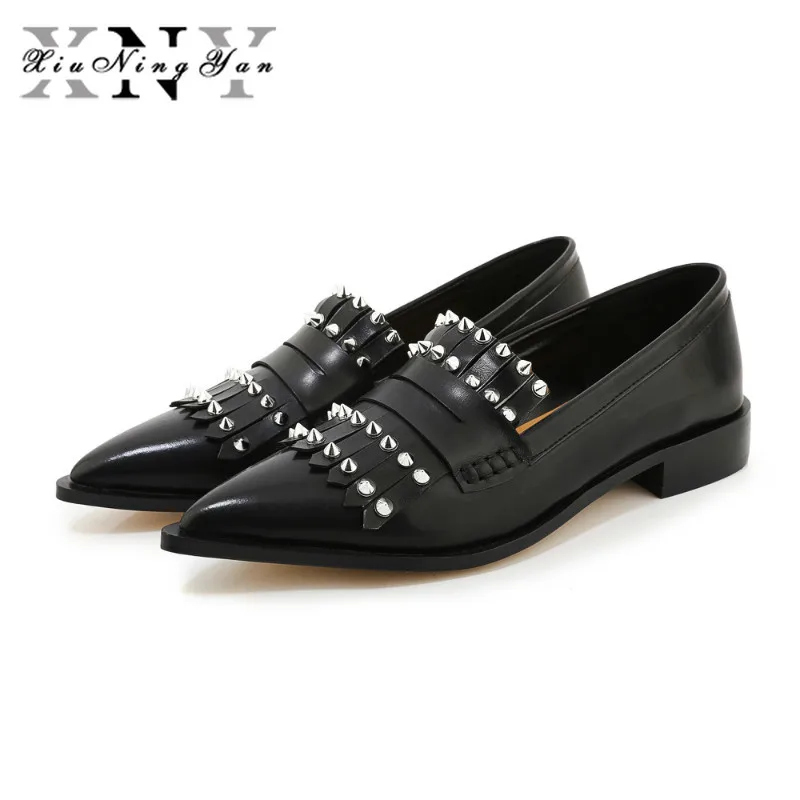 

British Style Women Flats Rivet Shoes Genuine Leather Female Footwear Slip on Fashion Punk Pointed Toe Office Lady Oxfords Woman