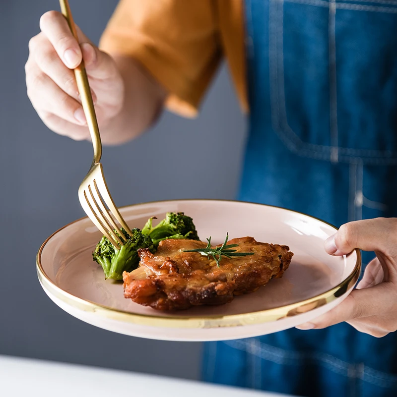 Розовый фарфоровый посуда обеденные тарелки посуды Северное золото инкрустация