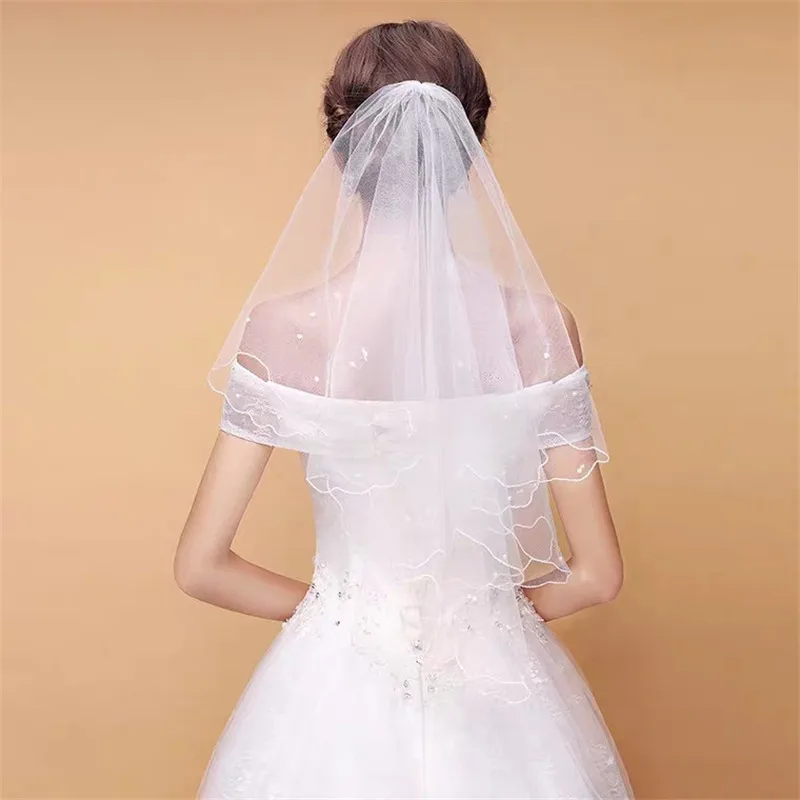 Фата свадебная двухслойная из тюля перламутровая вуаль с клейкими бусинами