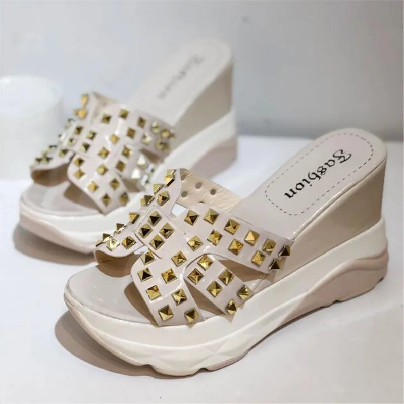 

Rivet slope heel slippers large size women summer new fashion women's sandals casual platform slippers womens shoes slides