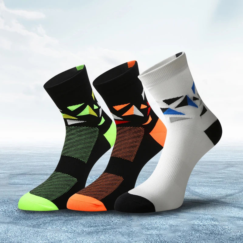 

Santic Men Women Cycling Socks Sport Socks Running Marathon Football Bike Bicycle Socks Elastic Antiseptic 3 Pairs M8C09081