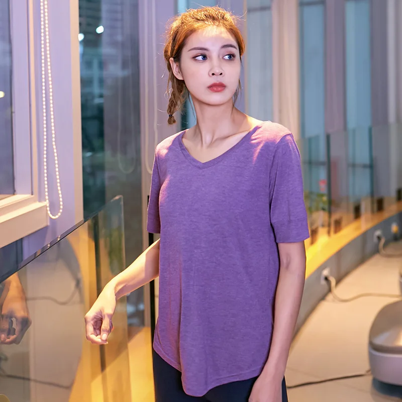 Женский спортивный топ с открытой спиной белая серая фиолетовая спортивная