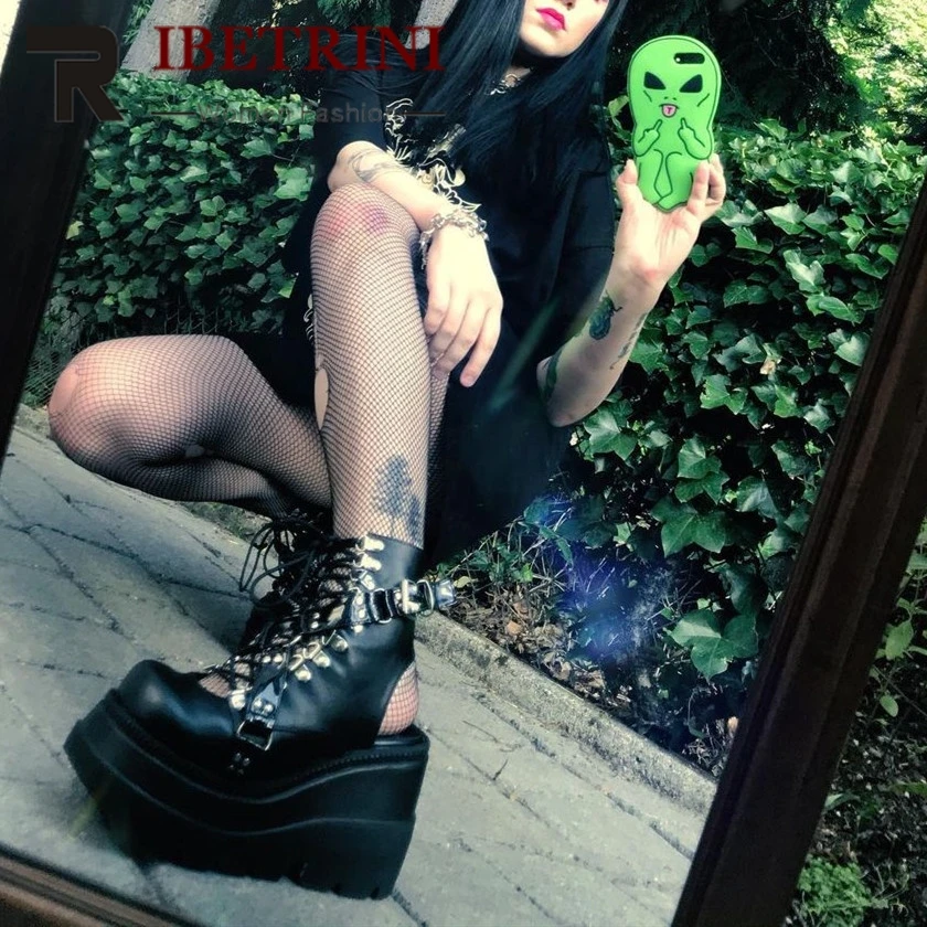 

2021 New for Woman Wedges Metal Black Punk Street Style Platform Buckle Strap Lace-up High Heel Motorcycle Summer Goth Boots