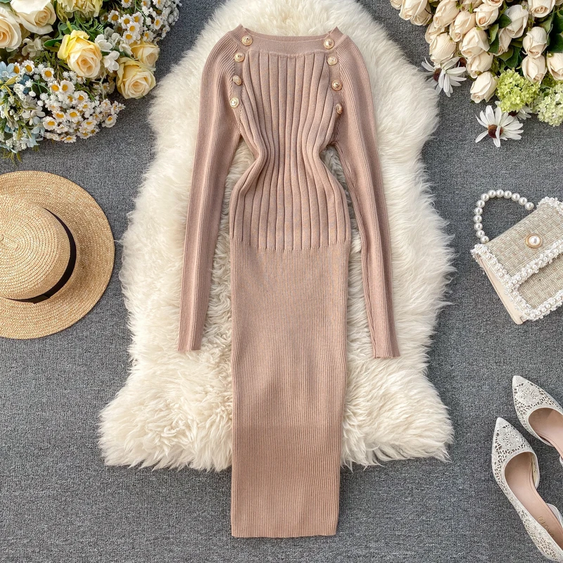 Винтажное женское вязаное платье с золотыми пуговицами весеннее осеннее