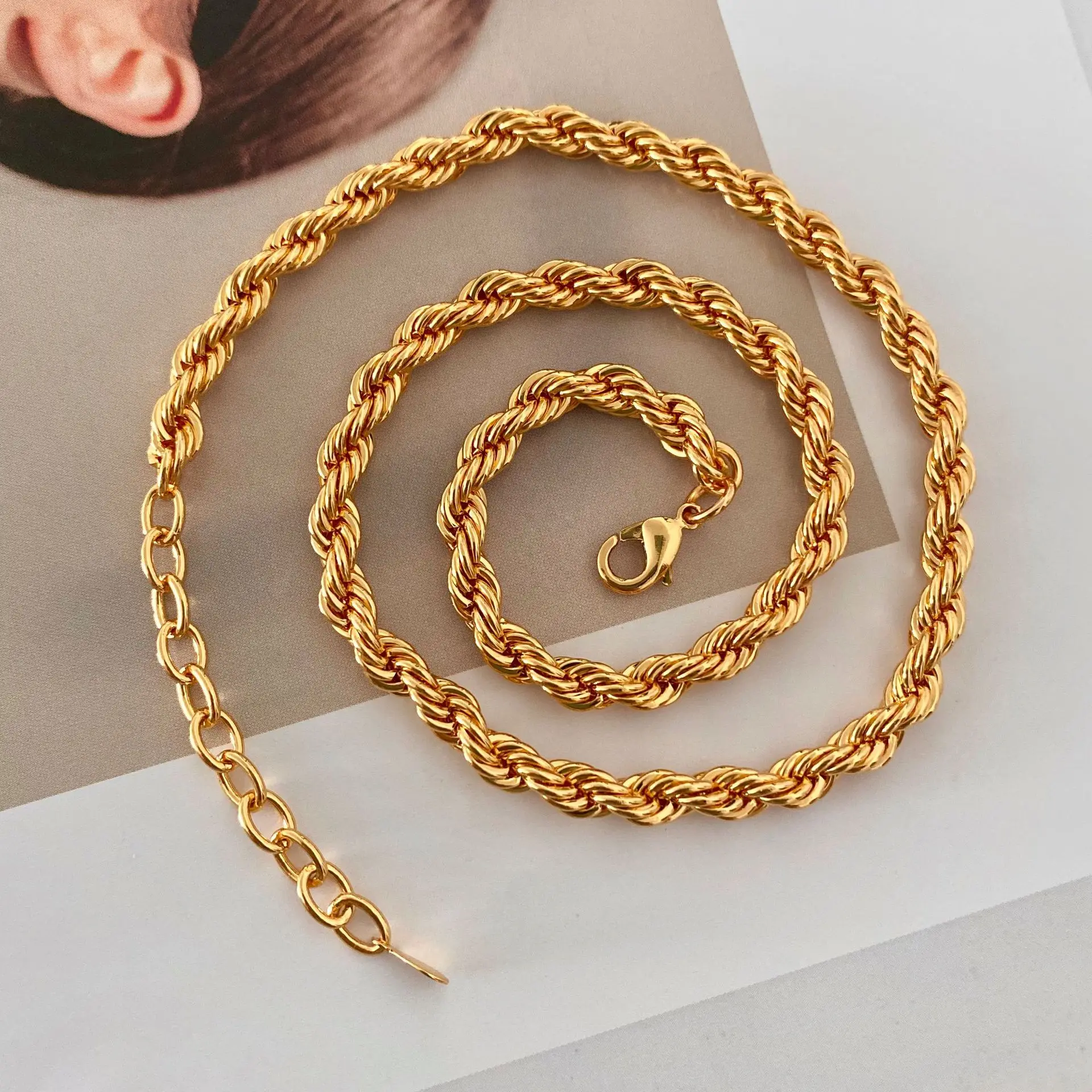 

European and American Style Trend All-match Twist Chain Bracelet Necklace Clavicle Chain