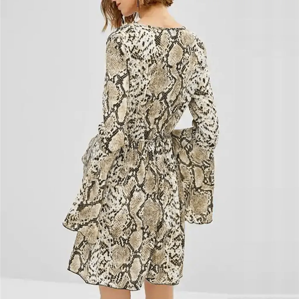 Пляжное платье модное женское мини с v образным вырезом и длинным Расклешенным