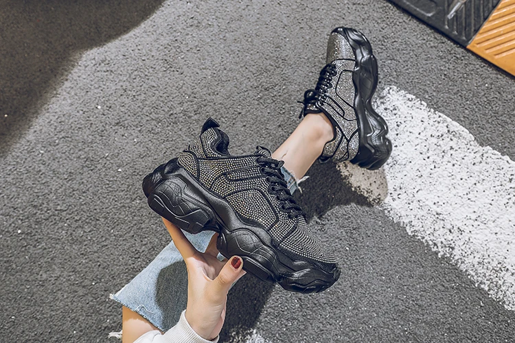 Обувь со стразами; женские кроссовки на платформе; бренд; zapatos de mujer; женские кроссовки на толстой подошве с кристаллами; шикарные кроссовки