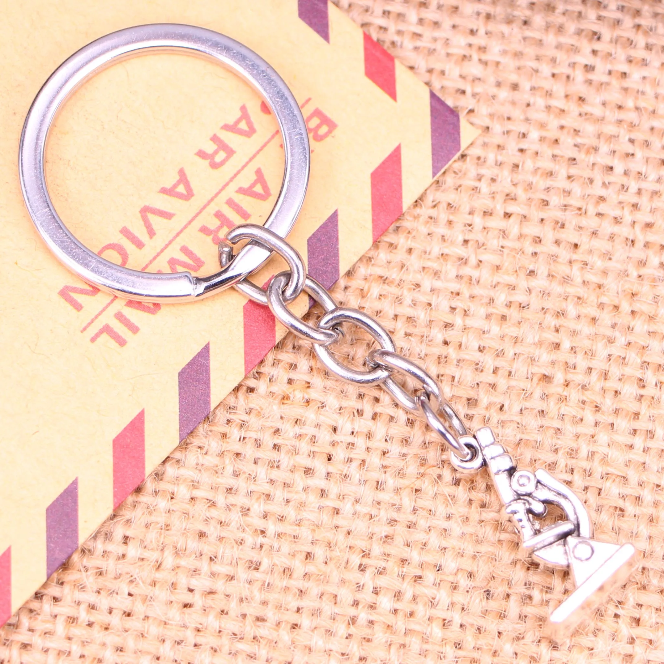 20pcs New Fashion Keychain 21x11x8mm microscope instrument Pendants DIY Men Jewelry Car Key Chain Ring Holder Souvenir For Gift