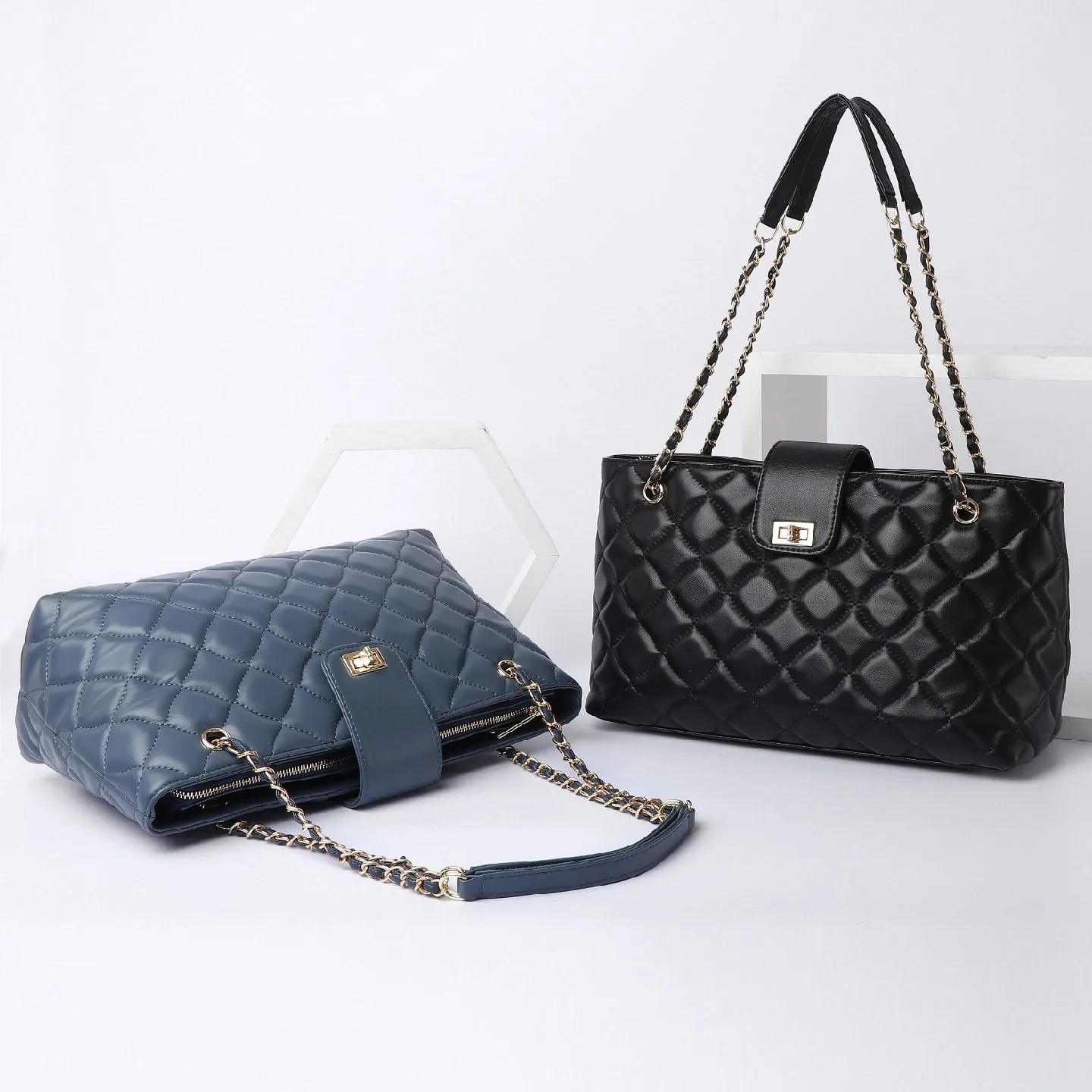 

Women's Bag Female Bag 36cm Large Capacity Black Blue Trendy Fashion Hand Carry Daily Elegant Temperament Delicate Be All-Match