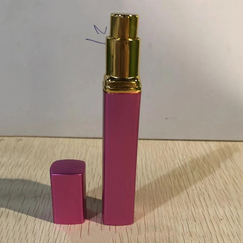 Rose Red 1 шт., 6 цветов, металлический чехол, стеклянный резервуар, 12 мл, флакон для духов, алюминиевая насадка, Заправляемый спрей, флакон для парфюмерии, косметический стеклянный контейнер - Цвет: Rose Red