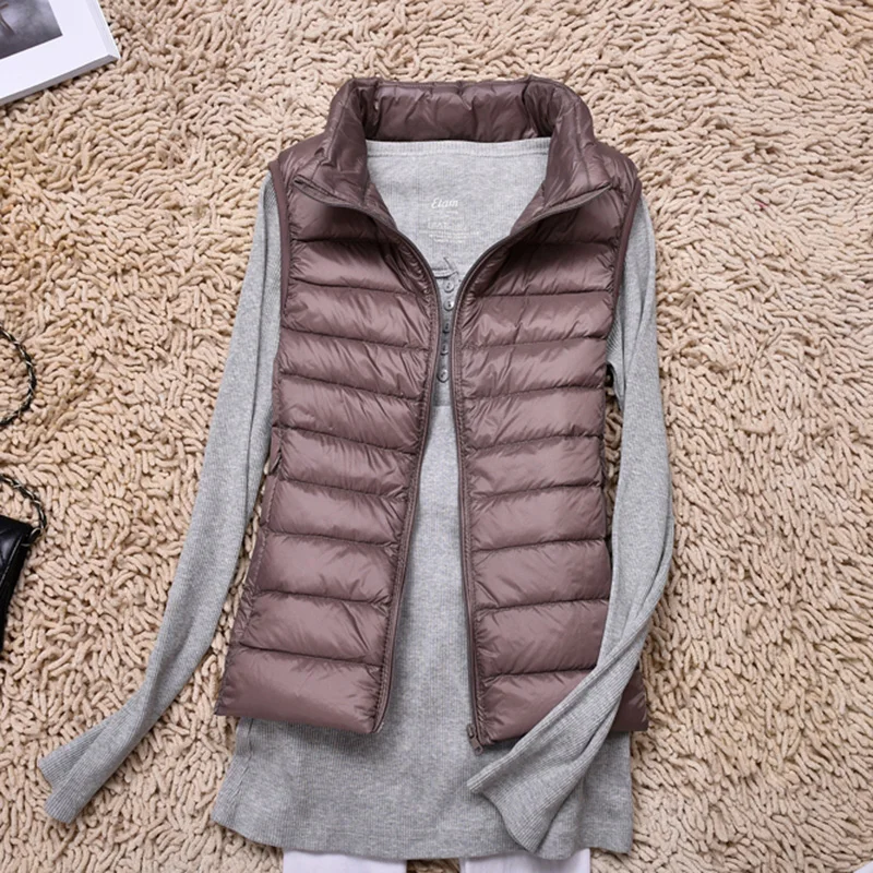 

90% Ultra-light Thin Down Vest Jacket Women new Autumn Winter Slim Short Warm White Duck Down Vest Coat Women Waistcoat Portable