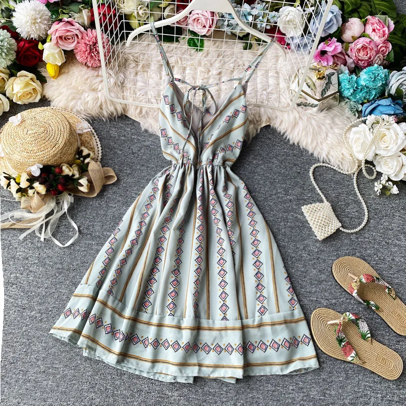 Женское пляжное платье в богемном стиле с V-образным вырезом и открытой спиной |