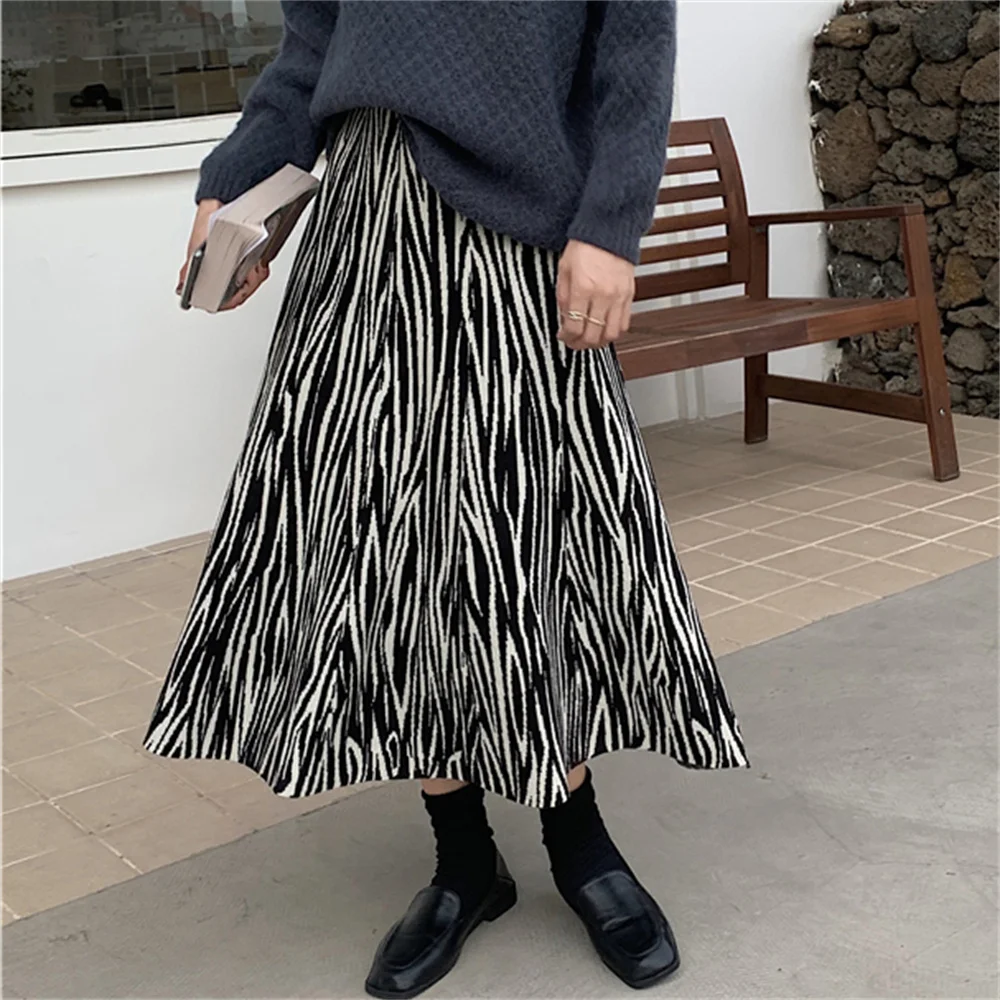 

Alien Kitty Zebra Stripes A-Line Women Mid-Length Skirts Oversize Hot Elastic Waist Femme Stylish Autumn Chic Gentle Lady Party