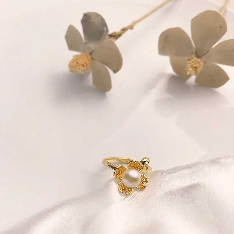 

Golden Four-Leaf Pearl Ring Open Rings Finger Ring For Women 100% Ring Jewelry 2021 Hot Sale