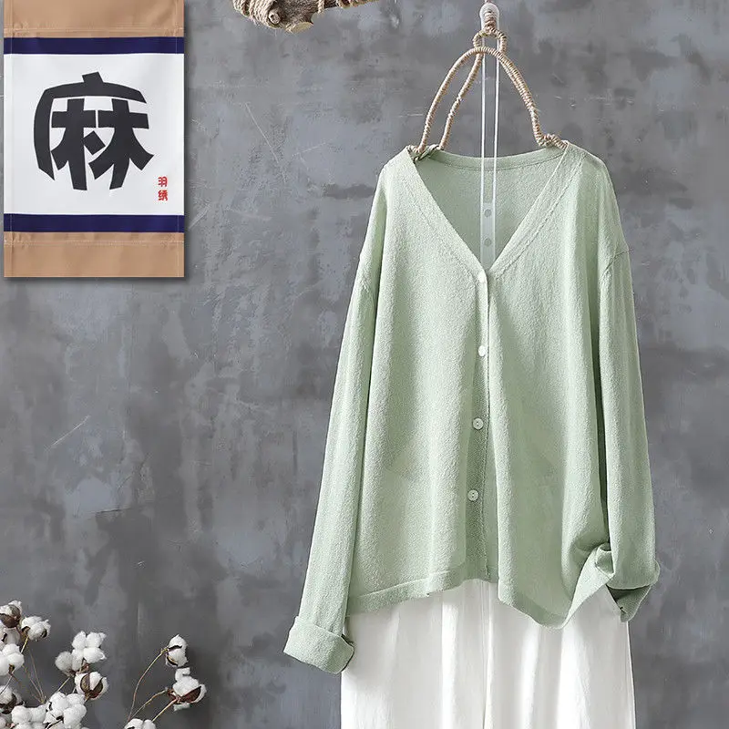 

2021 Summer Casual Ice Silk Knitted Cardigan for Women's Sweater Top Korean V-neck Cardigans Women Solid Sunscreen Clothing L611