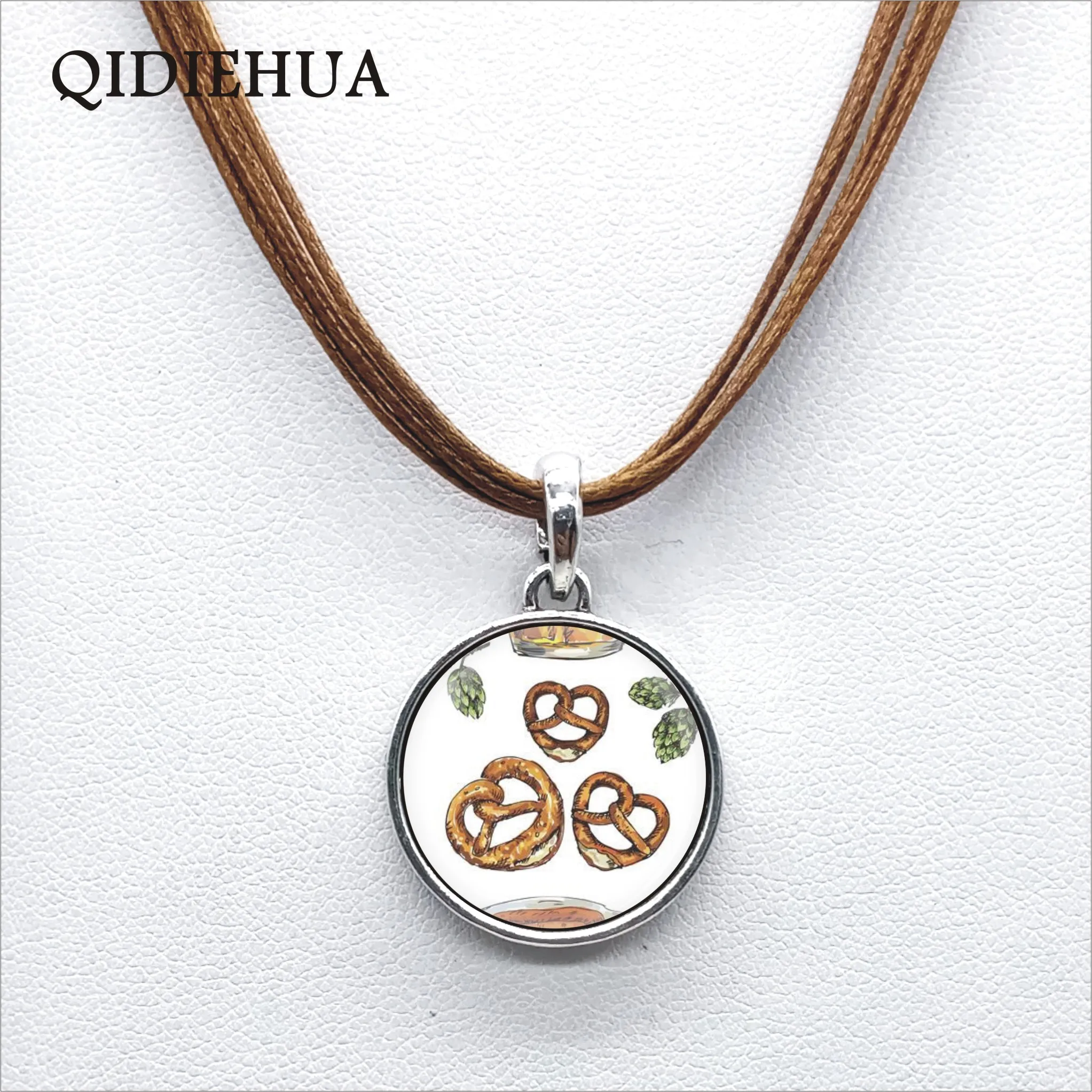 Традиционные ожерелья-подвески в стиле Баварской крадель Очаровательные